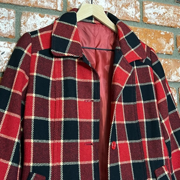 Red and black plaid coat - Picture 5 of 5